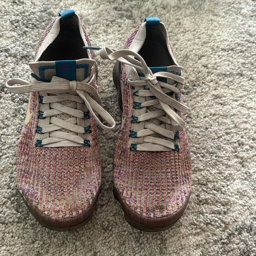 Nike flying vapor max… size 8